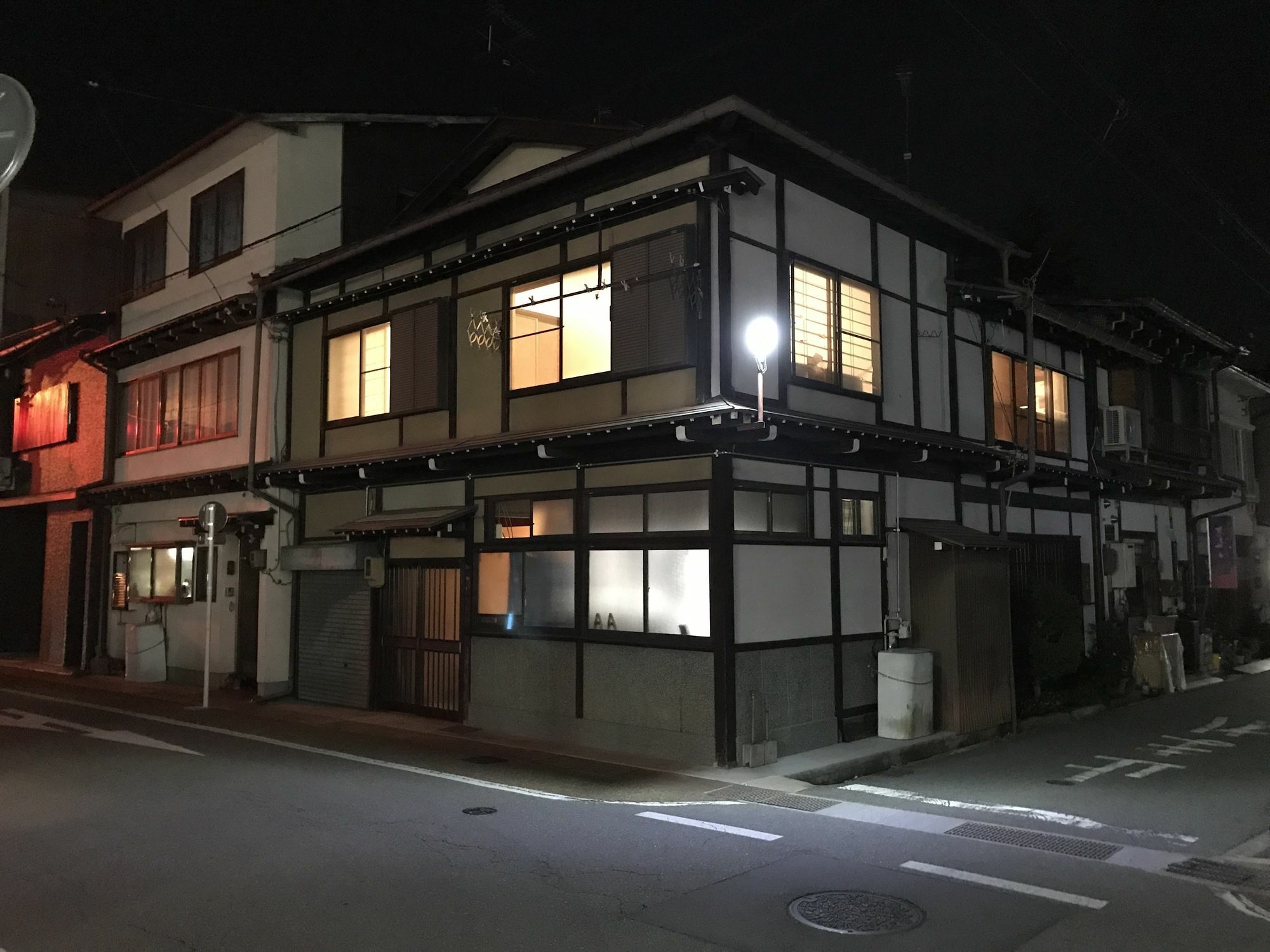 Guesthouse Daruma Takayama  Zewnętrze zdjęcie